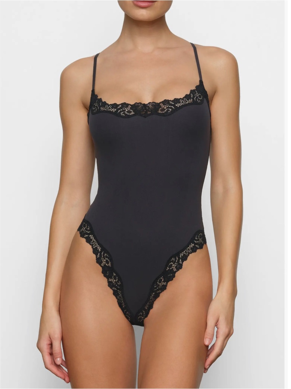 NWT SKIMS Fits Everybody Lace Cami Onyx Lace-Trim Bodysuit Sz S - Picture 2 of 4
